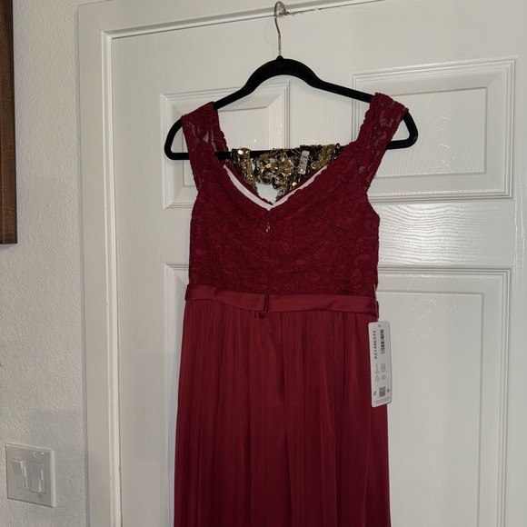 NWT Azazie Bridesmaids Dress Slit Chiffon Floral Lace Burgundy Red Wedding Guest - Picture 11 of 11